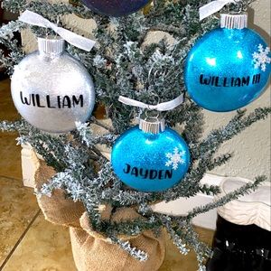Personalized Christmas ornaments